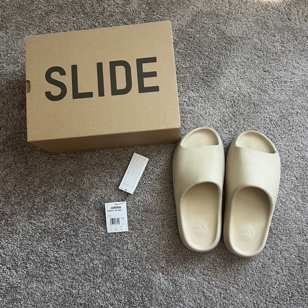 Yeezy Slide ‘Bone’ Size 13